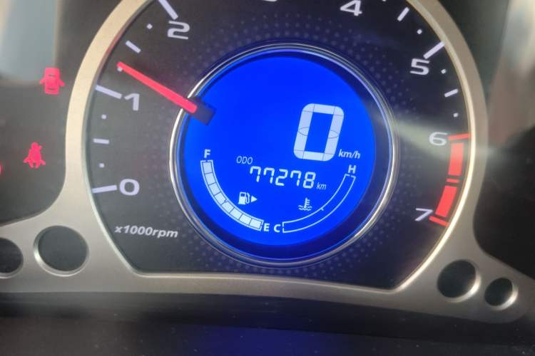 Used CHANGAN Benni 2015 1.4L Manual Luxury Model China V Standard Odometer Close Up