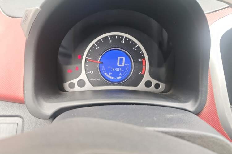 Used CHANGAN Benni 2015 1.4L Manual Luxury Model China IV Standard Odometer Close Up