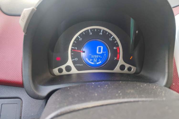Used CHANGAN Benni 2015 1.4L IMT Prestige Model China V Standard Odometer Close Up