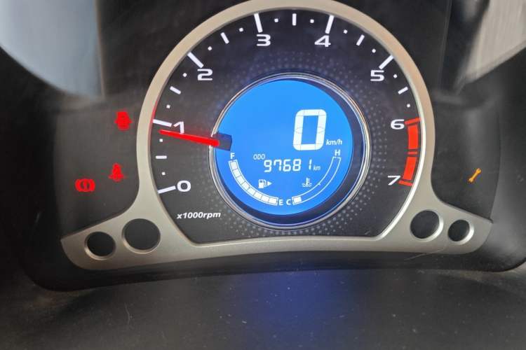 Used CHANGAN Benni 2015 1.4L Manual Luxury Model China V Standard Odometer Close Up