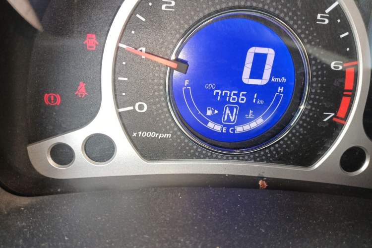 Used CHANGAN Benni 2015 1.4L IMT Luxury Model China V Standard Odometer Close Up