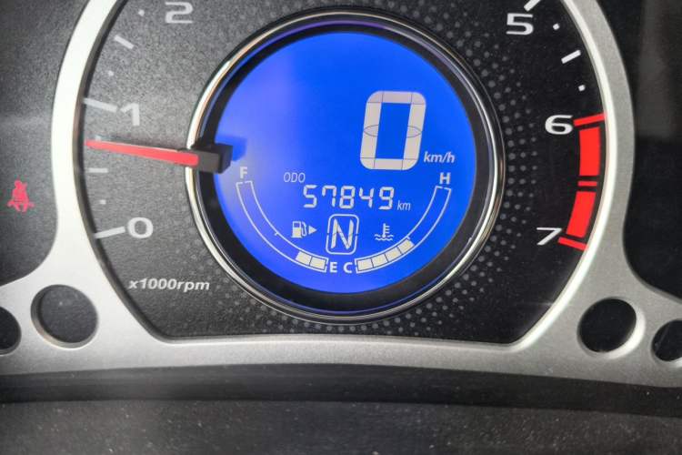 Used CHANGAN Benni 2015 1.4L IMT Luxury Model China IV Odometer Close Up