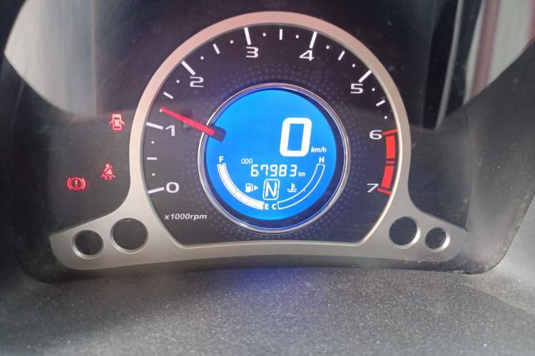 Used CHANGAN Benni 2015 1.4L IMT Prestige Model China V Standard Odometer Close Up