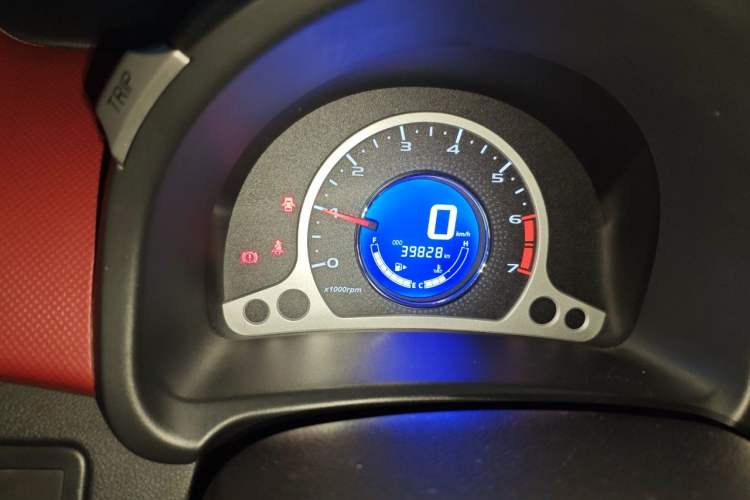 Used CHANGAN Benni 2015 1.4L Manual Luxury Model China V Standard Odometer Close Up