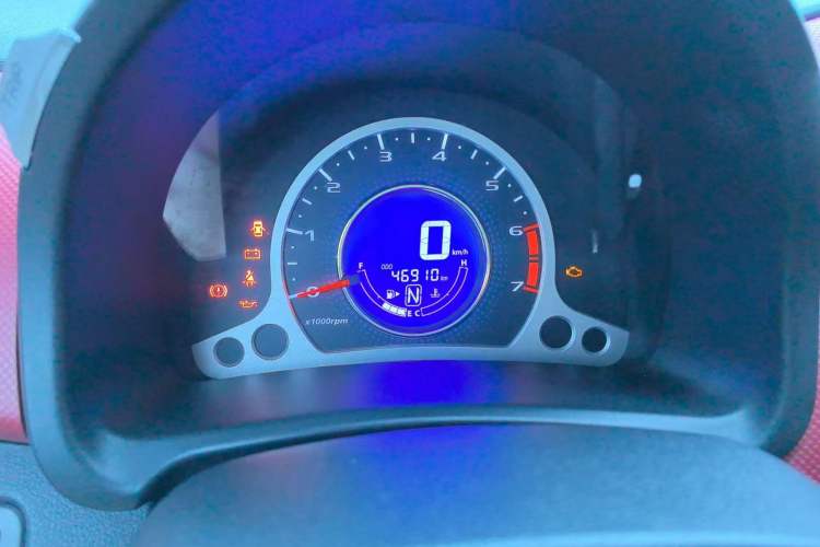 Used CHANGAN Benni 2015 1.4L IMT Luxury Model China V Standard Odometer Close Up