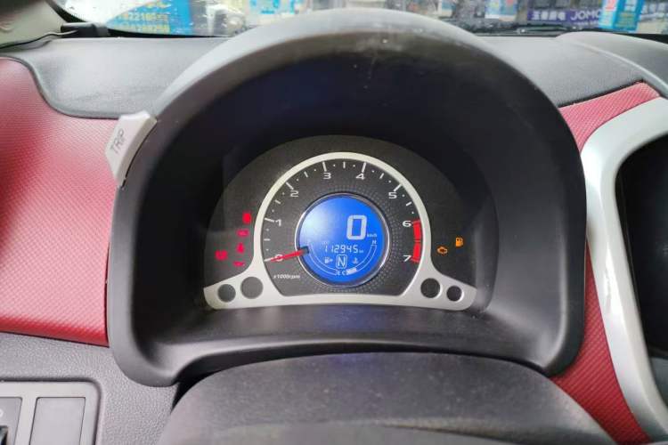 Used CHANGAN Benni 2015 1.4L IMT Prestige Model China V Standard Odometer Close Up