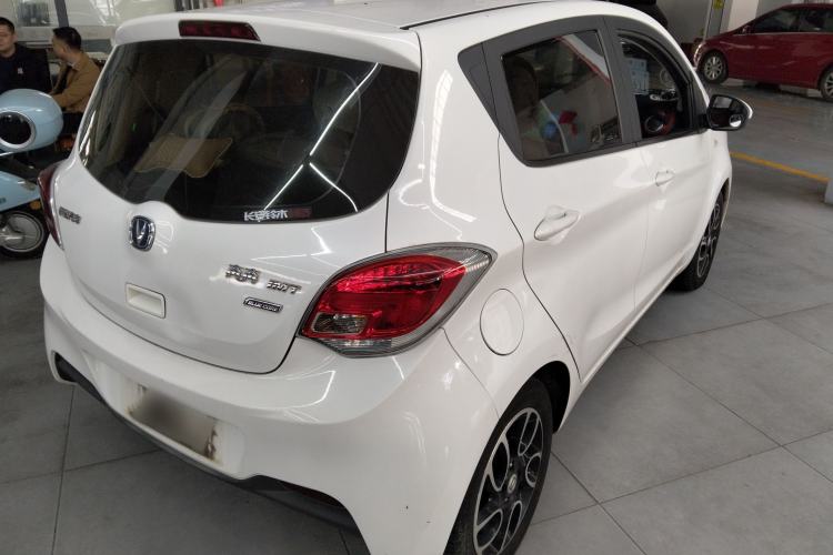 Used CHANGAN Benni 2015 1.4L IMT Luxury Model China V Standard Rear Right 45 Deg