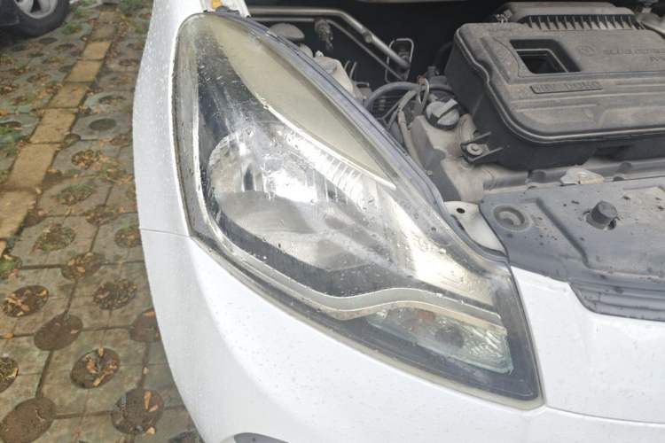 Used CHANGAN Benni 2015 1.4L IMT Luxury Model China IV Right Front Headlight