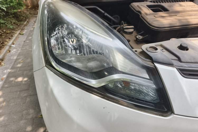 Used CHANGAN Benni 2015 1.4L IMT Prestige Model China V Standard Right Front Headlight