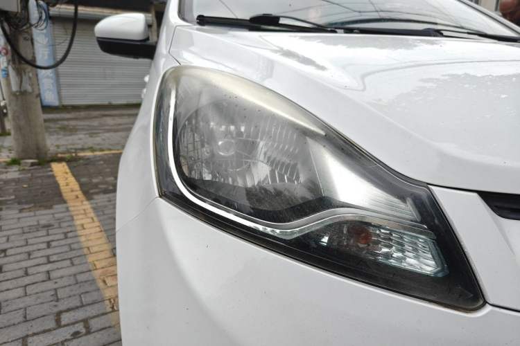Used CHANGAN Benni 2015 1.4L IMT Prestige Model China V Standard Right Front Headlight