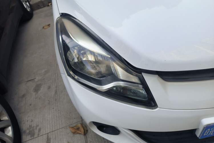 Used CHANGAN Benni 2015 1.4L Manual Luxury Model China V Standard Right Front Headlight