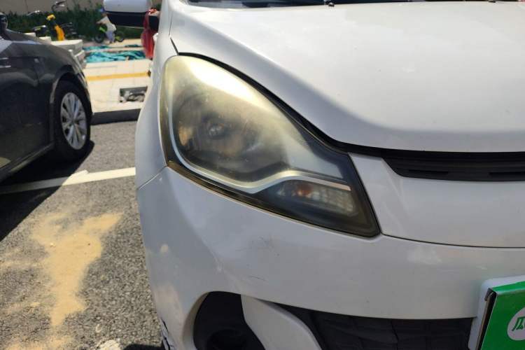 Used CHANGAN Benni 2015 1.4L Manual Luxury Model China V Standard Right Front Headlight