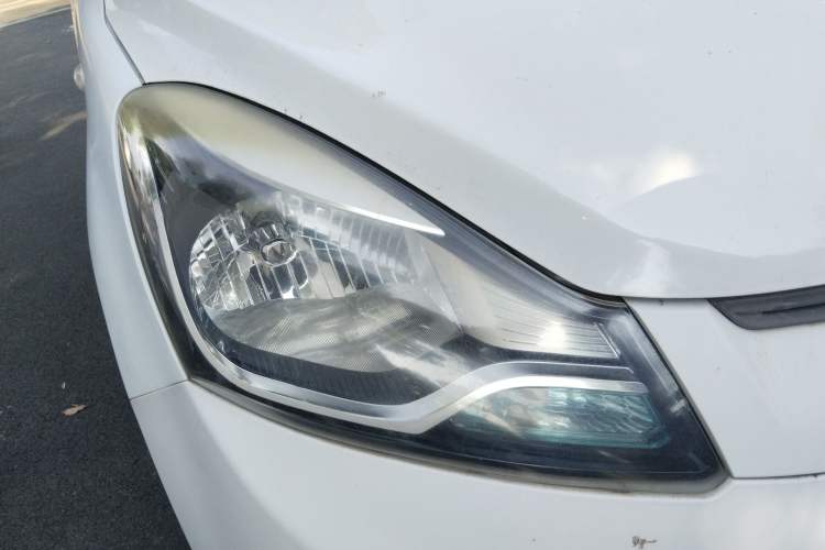 Used CHANGAN Benni 2015 1.4L IMT Luxury Model China V Standard Right Front Headlight