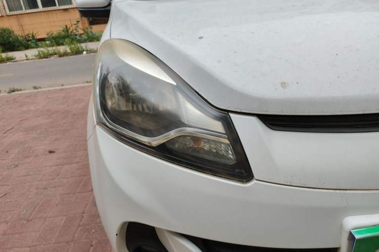 Used CHANGAN Benni 2015 1.4L IMT Sunroof Version China V Standard Right Front Headlight