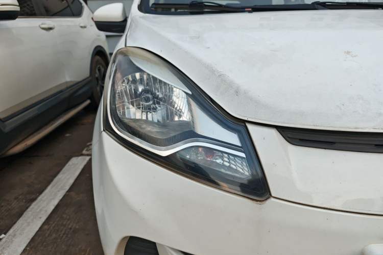Used CHANGAN Benni 2015 1.4L Manual Luxury Model China IV Standard Right Front Headlight