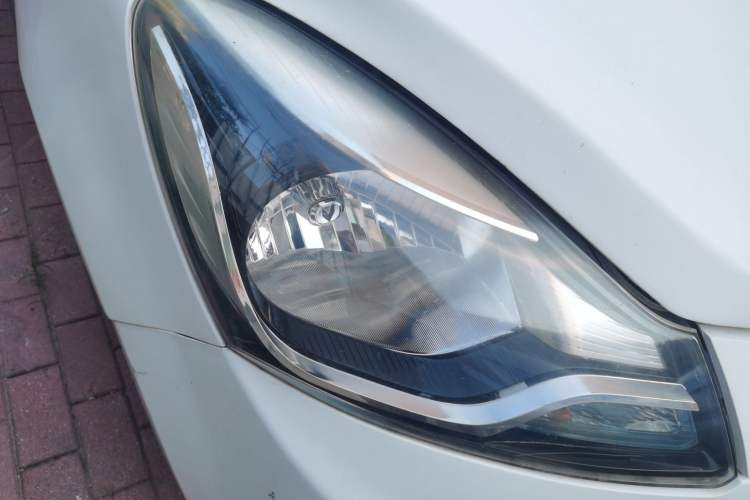 Used CHANGAN Benni 2015 1.4L IMT Luxury Model China V Standard Right Front Headlight