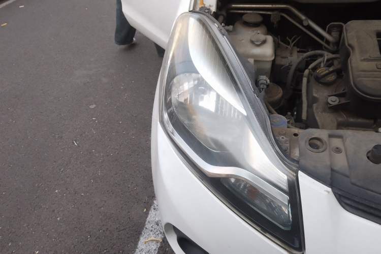 Used CHANGAN Benni 2015 1.4L IMT Prestige Model China V Standard Right Front Headlight
