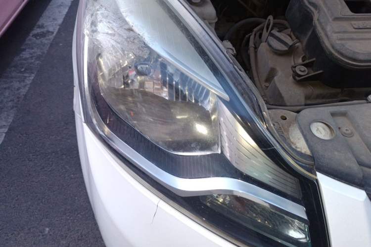 Used CHANGAN Benni 2015 1.4L IMT Luxury Model China V Standard Right Front Headlight