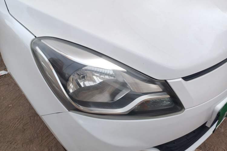 Used CHANGAN Benni 2015 1.4L IMT Prestige Model China V Standard Right Front Headlight