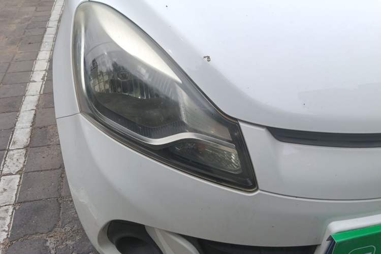 Used CHANGAN Benni 2015 1.4L IMT Luxury Model China V Standard Right Front Headlight