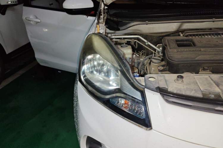 Used CHANGAN Benni 2015 1.4L IMT Luxury Model China V Standard Right Front Headlight