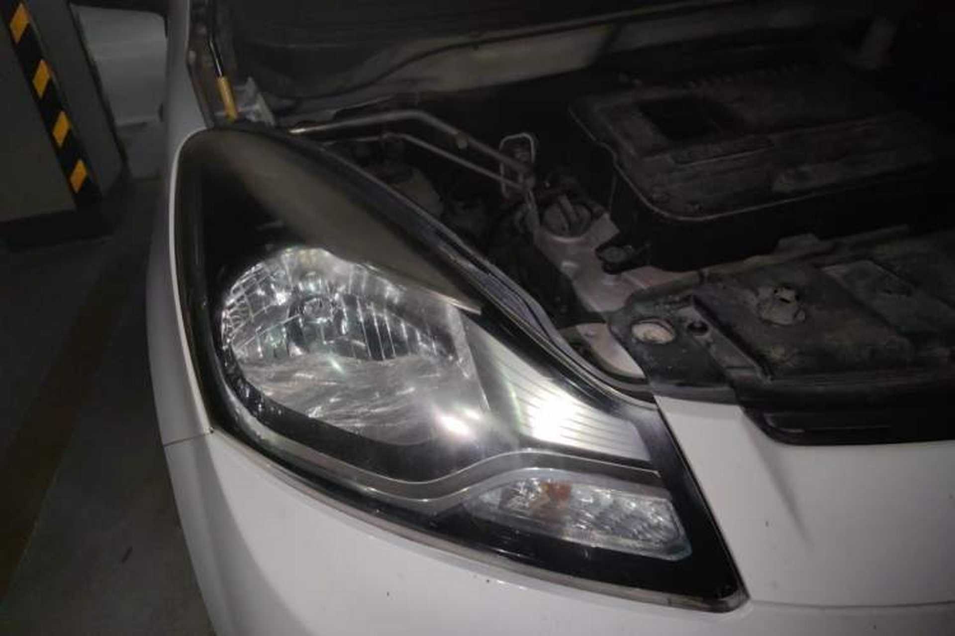Used CHANGAN Benni 2015 1.4L IMT Sunroof Version China V Standard Right Front Headlight