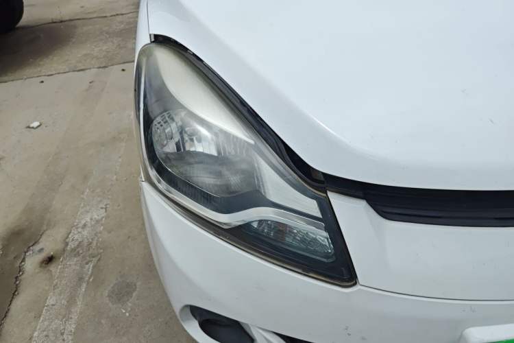 Used CHANGAN Benni 2015 1.4L Manual Sunroof Version China V Standard Right Front Headlight