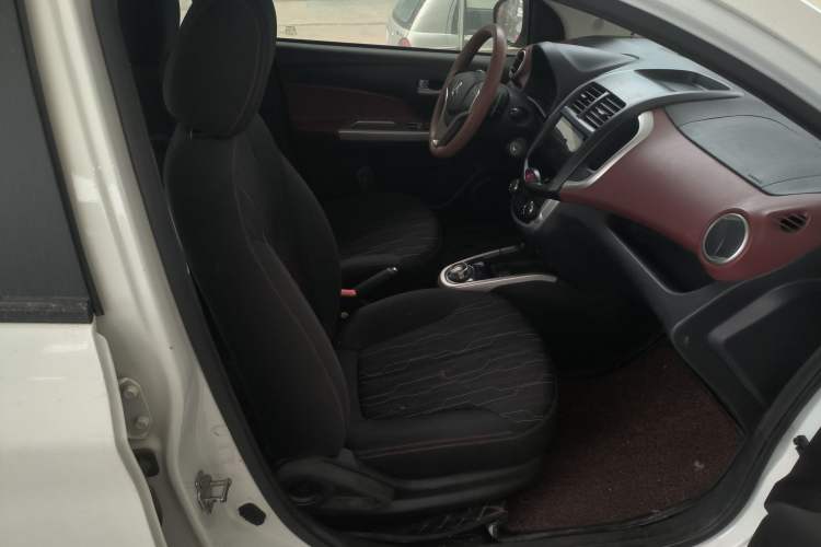 Used CHANGAN Benni 2015 1.4L IMT Prestige Model China V Standard Right Front Seat