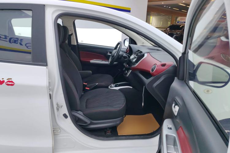Used CHANGAN Benni 2015 1.4L IMT Sunroof Version China IV Standard Right Front Seat