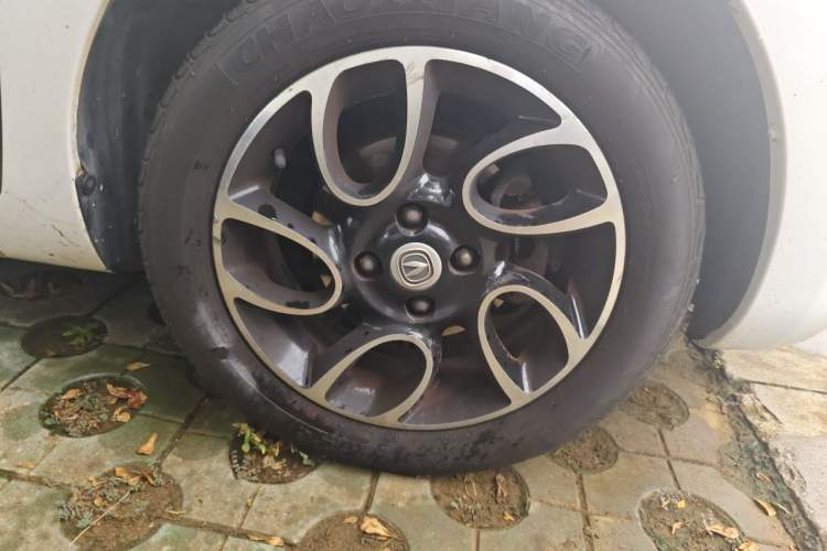 Used CHANGAN Benni 2015 1.4L IMT Luxury Model China IV Right Front Wheel Hub