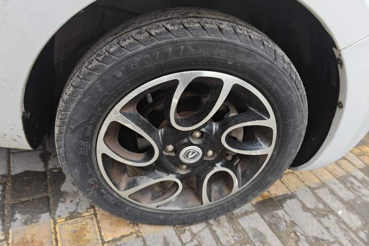 Used CHANGAN Benni 2015 1.4L IMT Prestige Model China V Standard Right Front Wheel Hub