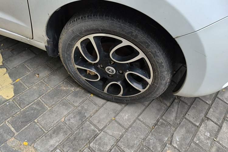 Used CHANGAN Benni 2015 1.4L Manual Luxury Model China V Standard Right Front Wheel Hub