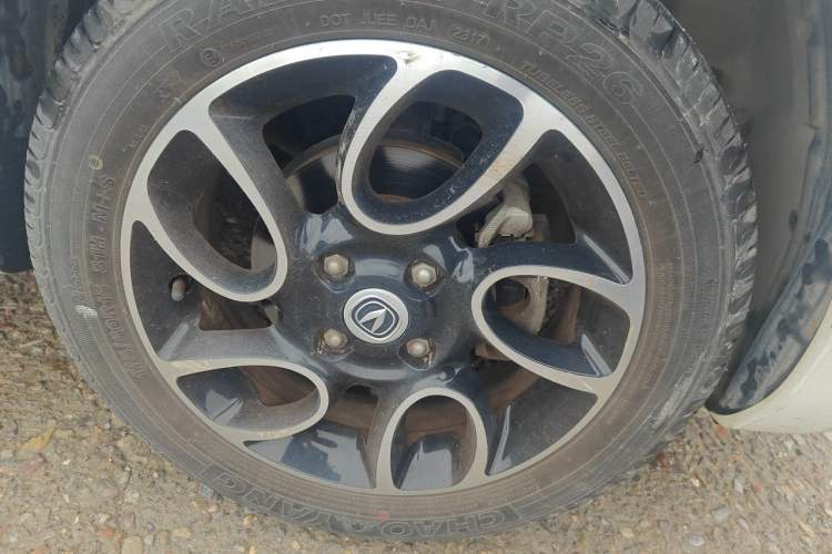 Used CHANGAN Benni 2015 1.4L Manual Luxury Model China V Standard Right Front Wheel Hub
