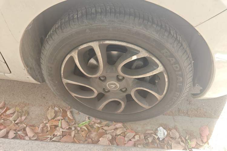 Used CHANGAN Benni 2015 1.4L Manual Luxury Model China V Standard Right Front Wheel Hub