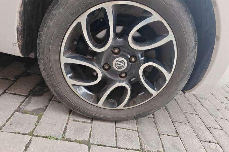 Used CHANGAN Benni 2015 1.4L Manual Luxury Model China V Standard Right Front Wheel Hub