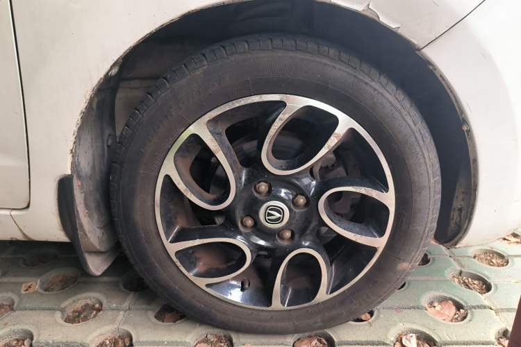 Used CHANGAN Benni 2015 1.4L IMT Luxury Model China V Standard Right Front Wheel Hub