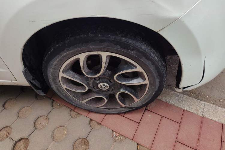 Used CHANGAN Benni 2015 1.4L IMT Luxury Model China V Standard Right Front Wheel Hub
