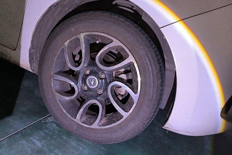 Used CHANGAN Benni 2015 1.4L IMT Luxury Version China IV Standard Right Front Wheel Hub
