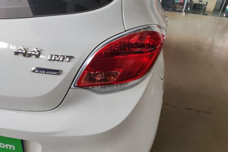 Used CHANGAN Benni 2015 1.4L IMT Luxury Model China V Standard Right Rear Taillight