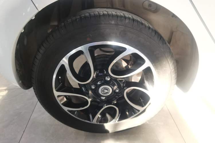 Used CHANGAN Benni 2015 1.4L IMT Luxury Model China V Standard Right Rear Wheel Hub