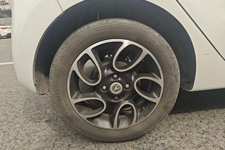 Used CHANGAN Benni 2015 1.4L Manual Luxury Model China V Standard Right Rear Wheel Hub
