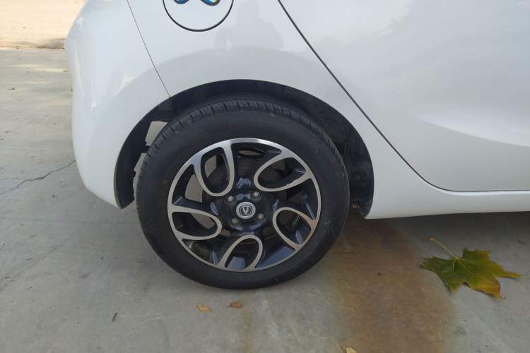 Used CHANGAN Benni 2015 1.4L IMT Luxury Model China IV Right Rear Wheel Hub