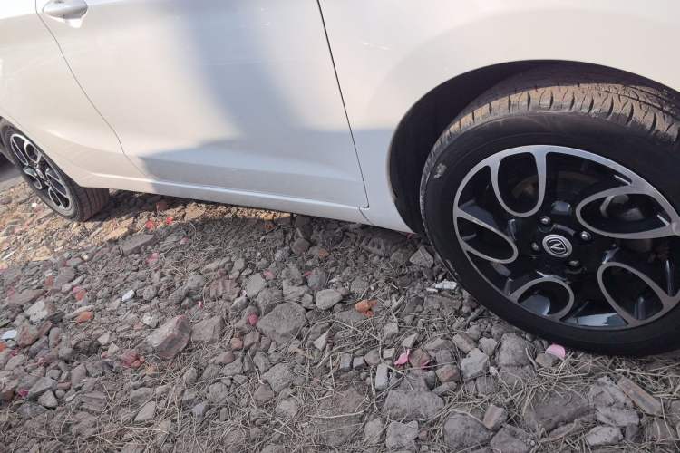 Used CHANGAN Benni 2015 1.4L IMT Luxury Model China V Standard Right Side Sill