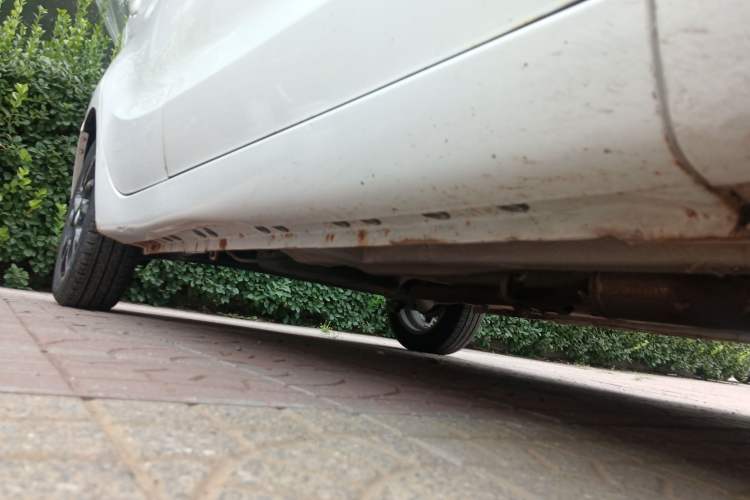 Used CHANGAN Benni 2015 1.4L IMT Luxury Version China IV Standard Right Side Sill