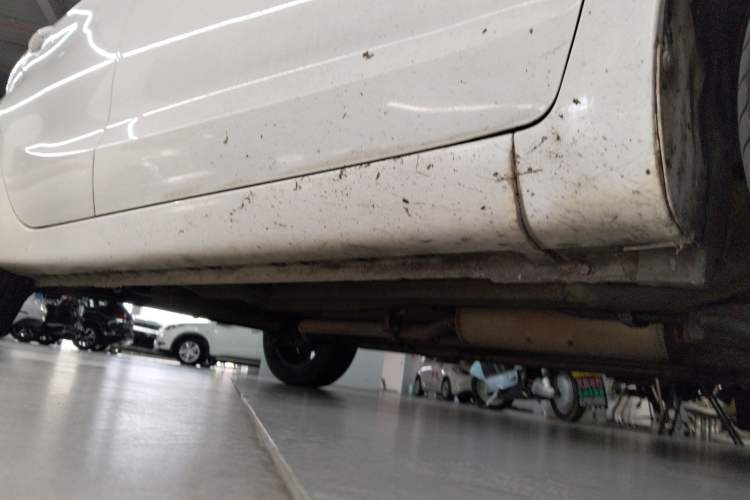Used CHANGAN Benni 2015 1.4L IMT Luxury Model China V Standard Right Side Sill