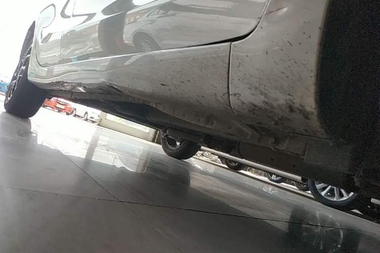 Used CHANGAN Benni 2015 1.4L IMT Luxury Model China V Standard Right Side Sill