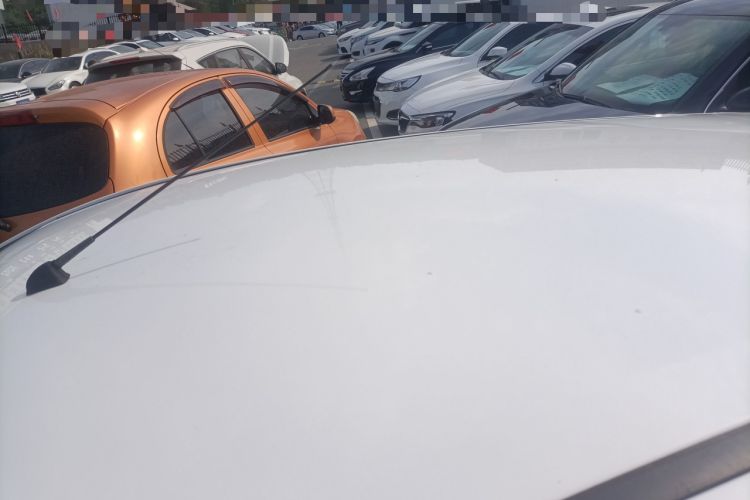 Used CHANGAN Benni 2015 1.4L IMT Luxury Model China V Standard Roof