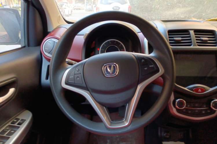 Used CHANGAN Benni 2015 1.4L Manual Sunroof Version China V Standard Steering Wheel