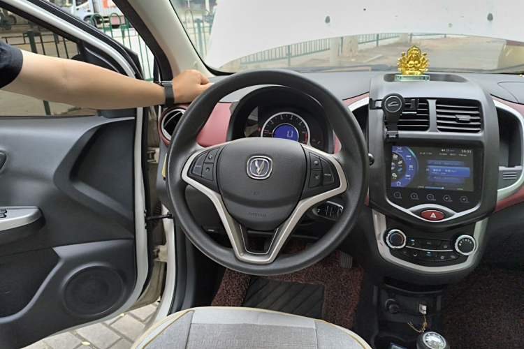 Used CHANGAN Benni 2015 1.4L Manual Luxury Model China V Standard Steering Wheel