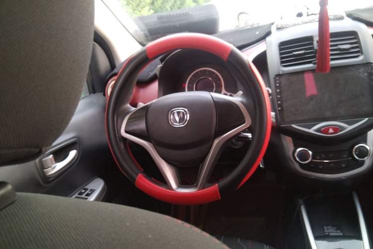 Used CHANGAN Benni 2015 1.4L IMT Luxury Model China V Standard Steering Wheel